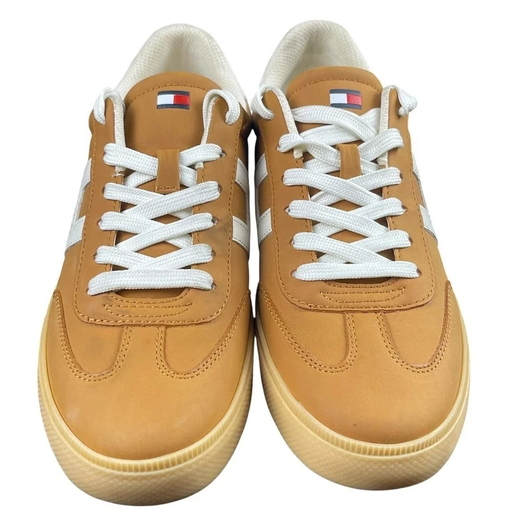 Tommy Hilfiger‎ Low Top Vintage Sneakers Mens 10 Tan NEW WOT TWLEXEIH-R H Logo